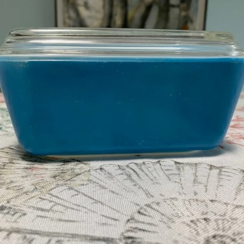 Vintage Pyrex Refrigerator Dish with Lid Teal 502